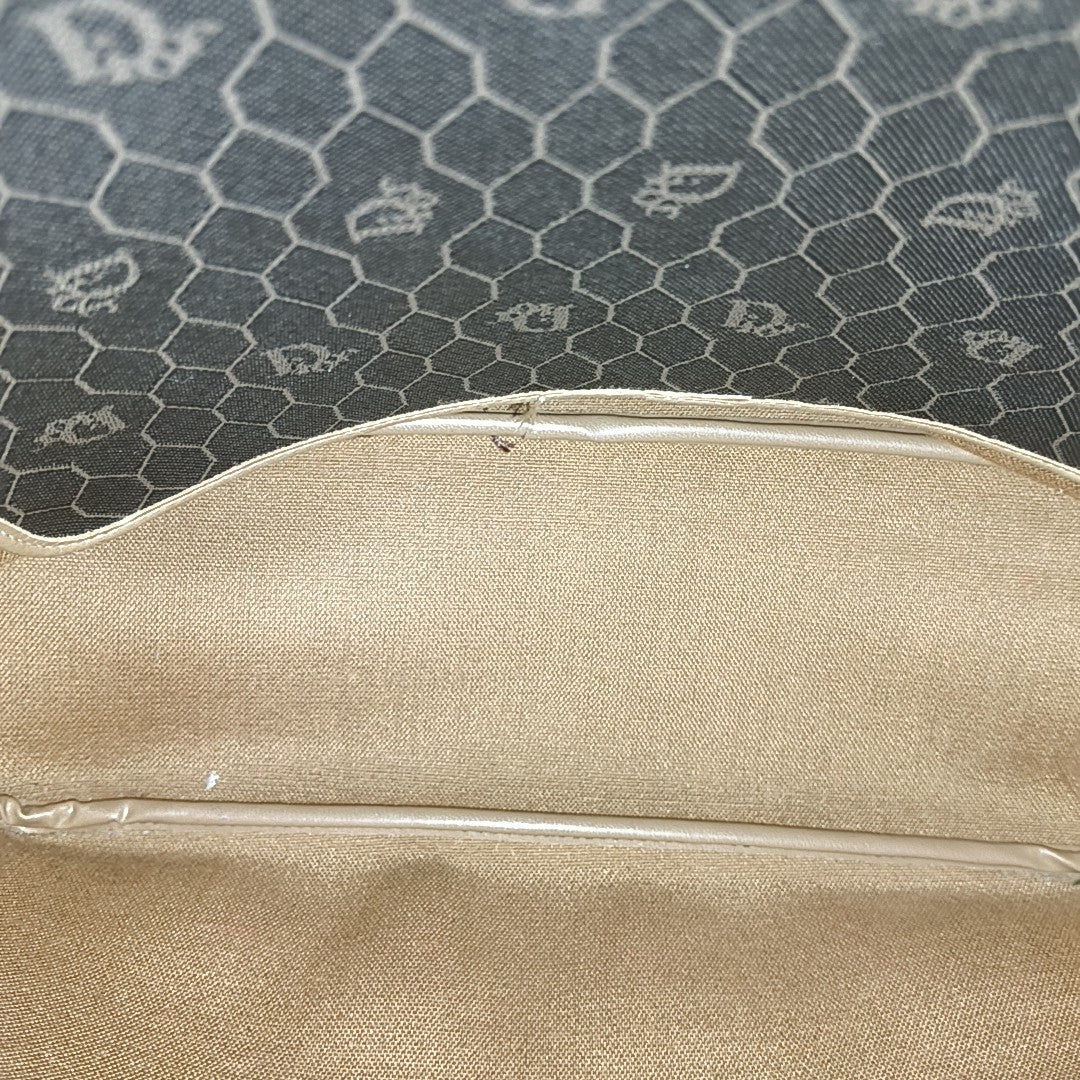 Oblique Coated Canvas Black