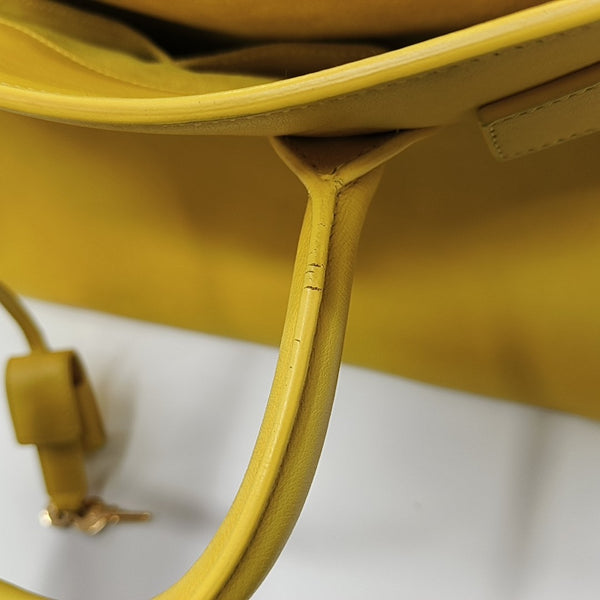 SAC DE JOUR Small Calfskin Yellow