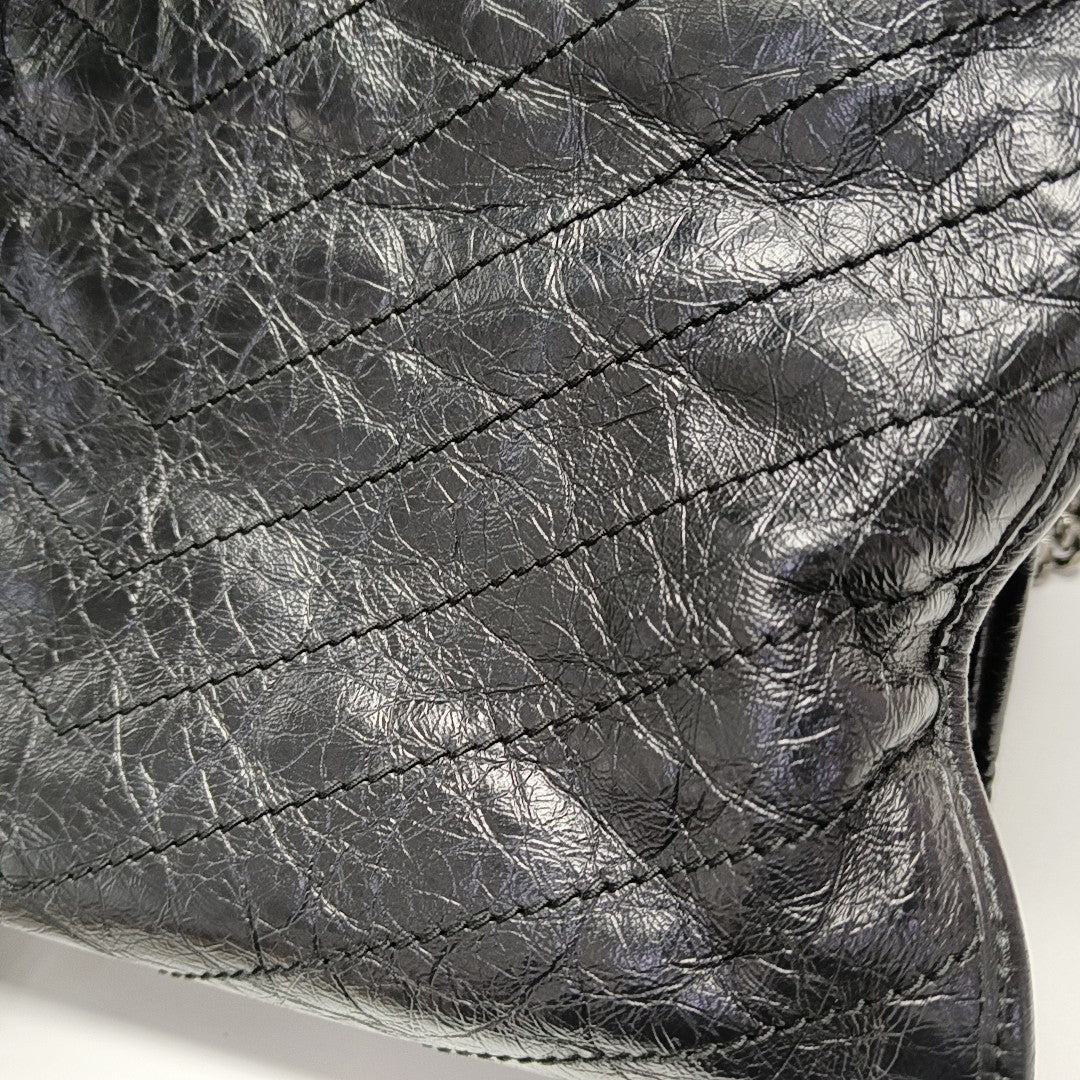 NIKI Medium Chevron Calfskin Black
