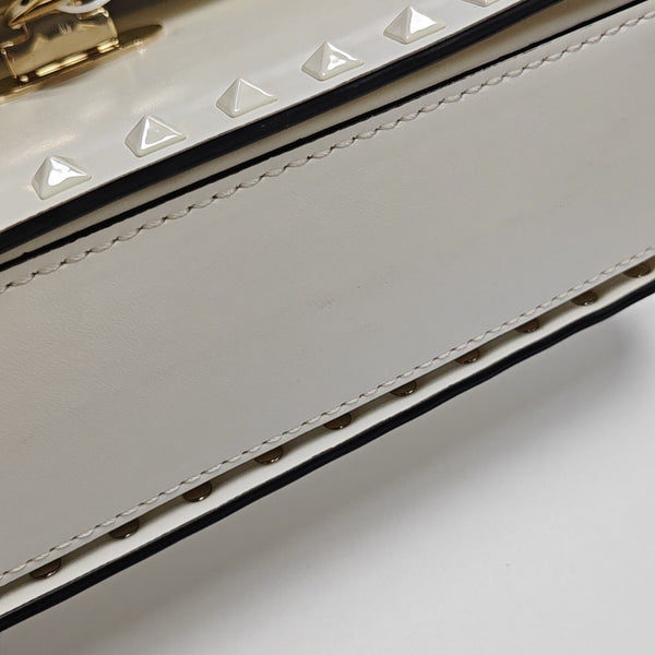 Rockstud Calfskin White