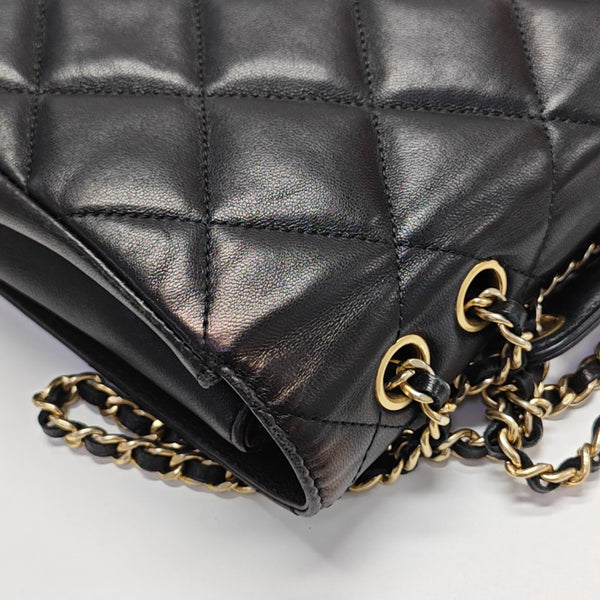 Quilted Lambskin Shoulder Bag Black