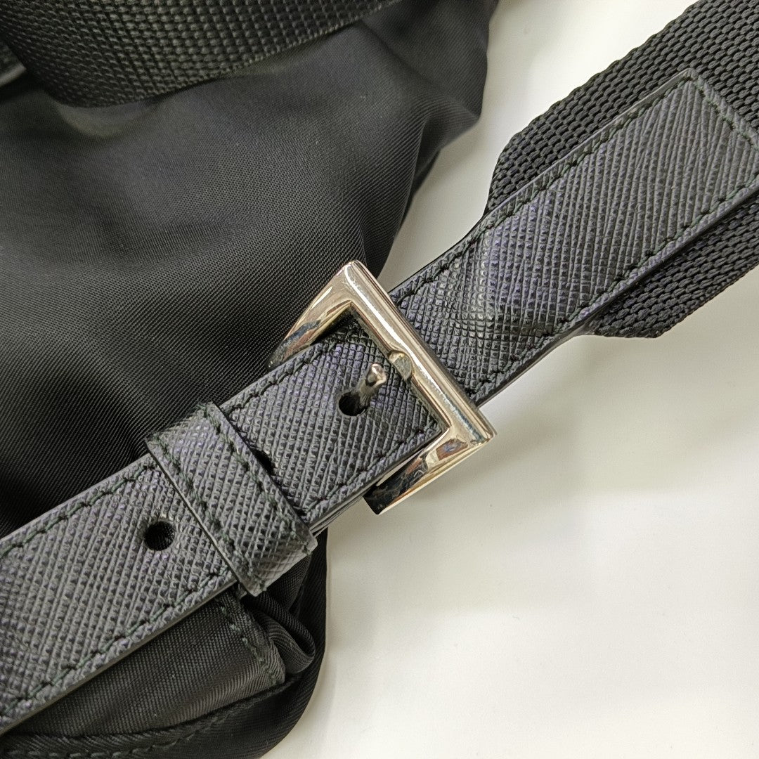Re-Nylon Medium Nylon Black