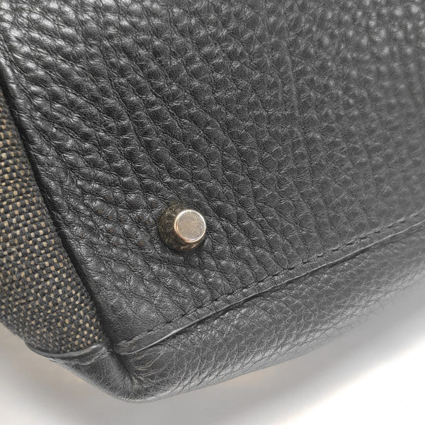 Maidstone Medium Calfskin Black