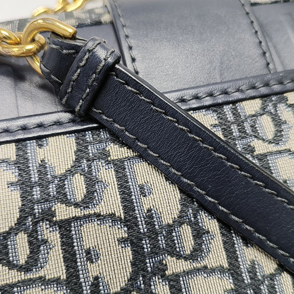 30 Montaigne Oblique Canvas Blue