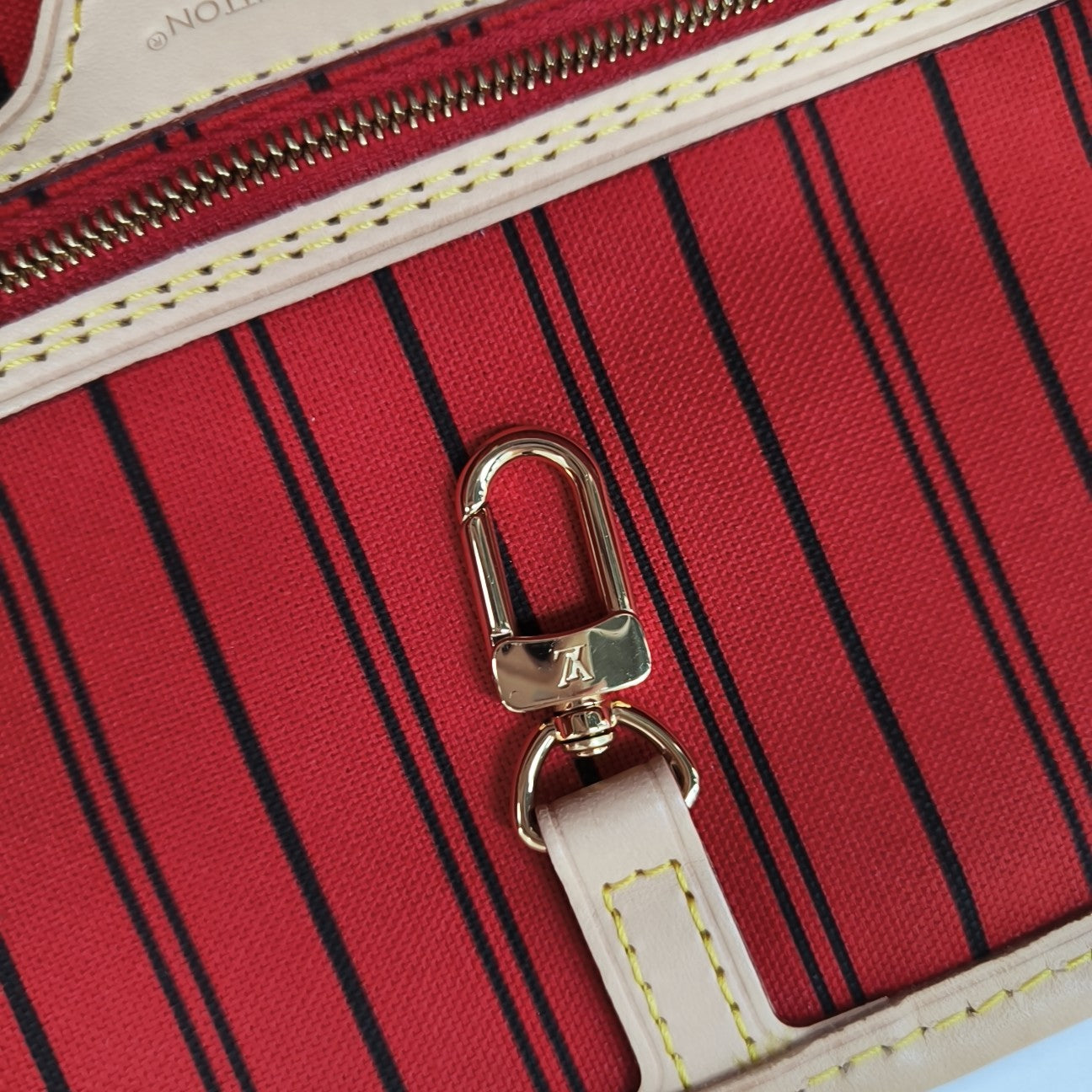 NEVERFULL INSIDE OUT MM Monogram Canvas Red
