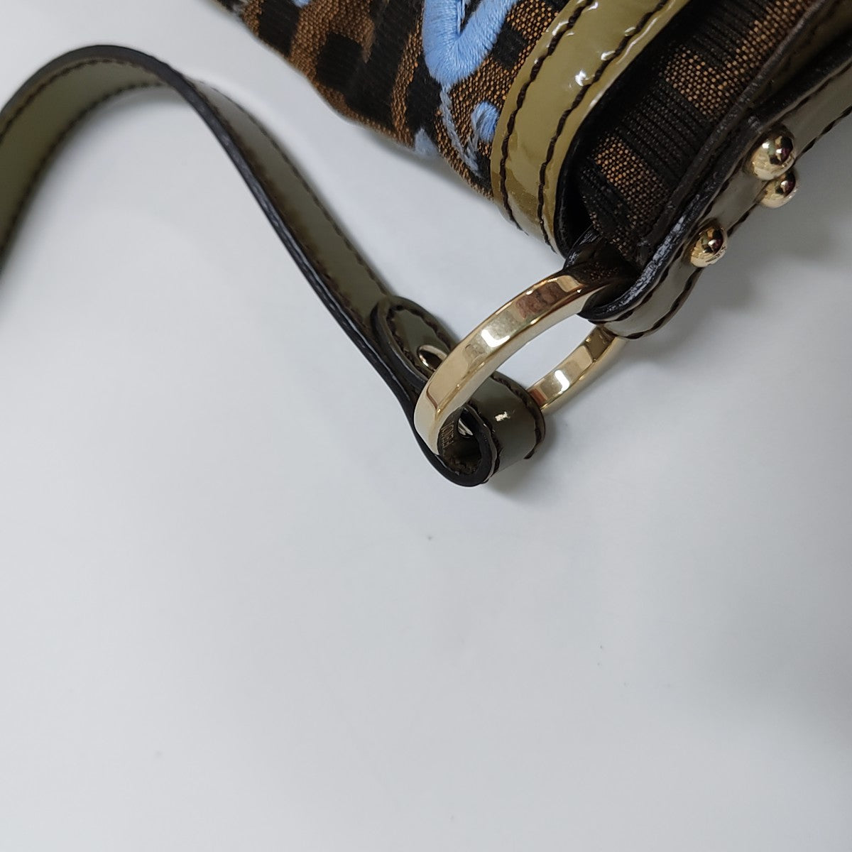 Canvas Brown