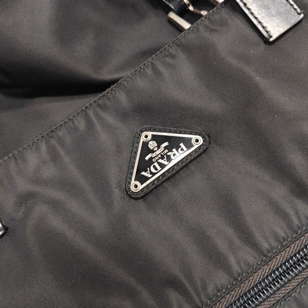 Vela Messenger Bag Nylon Black