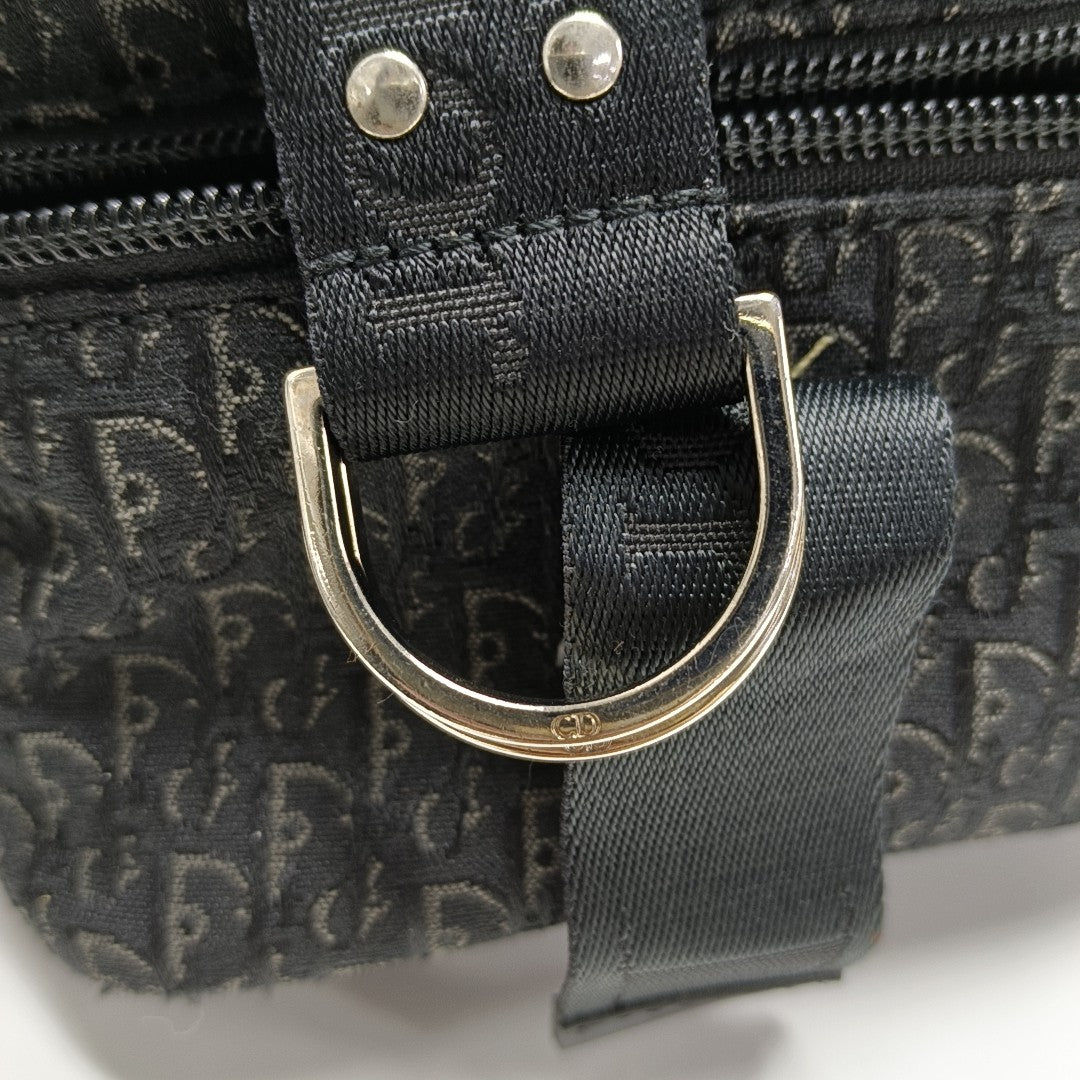 Canvas Black