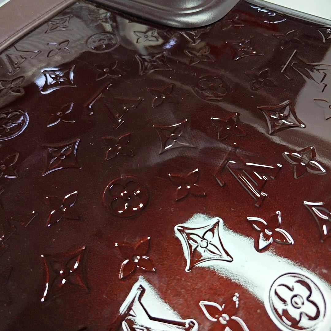 Authenticated pre-owned  PEGASE 45 Patent Leather Burgundy - Luggage at Looply