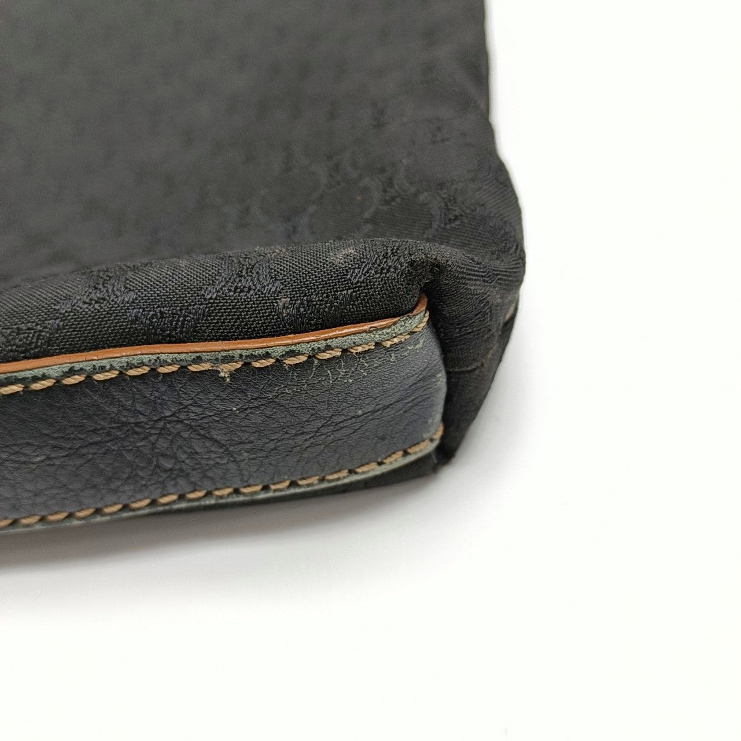 Canvas Black
