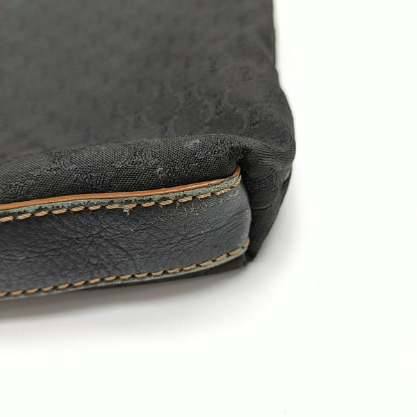 Canvas Black