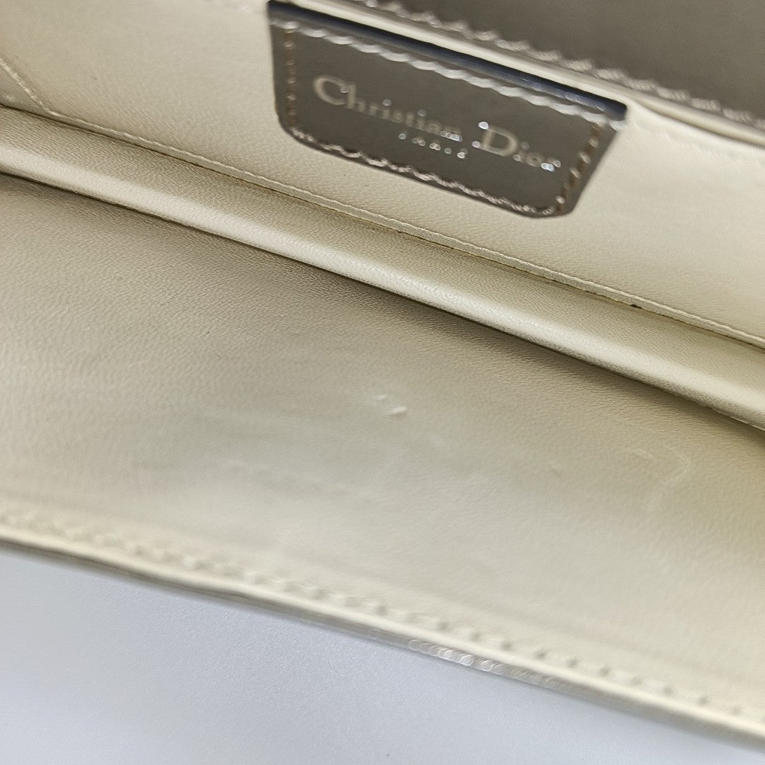 Patent Leather Gray