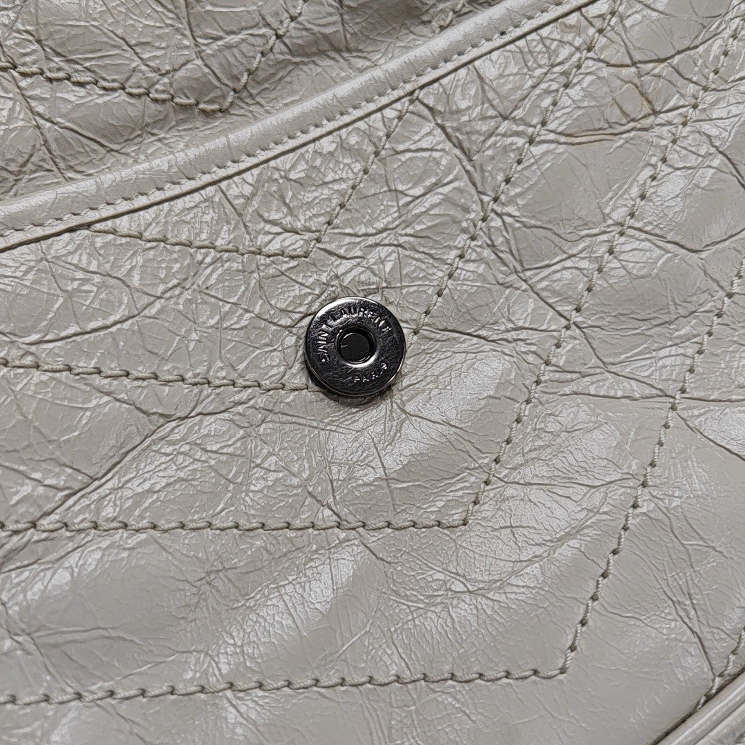 NIKI Medium Chevron Calfskin White