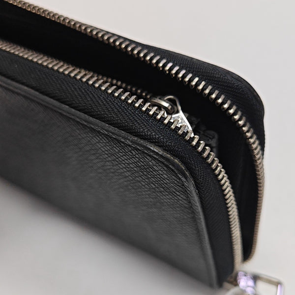 ZIPPY Calfskin Black Wallet