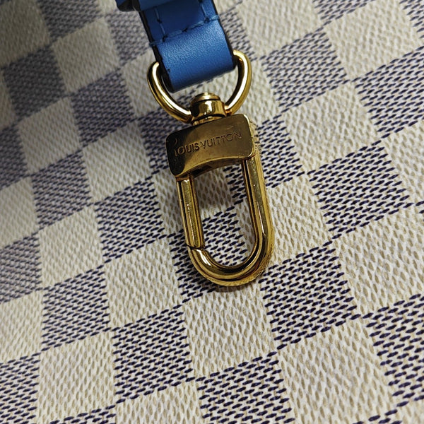 NÉONOÉ MM Damier Azur Coated Canvas White