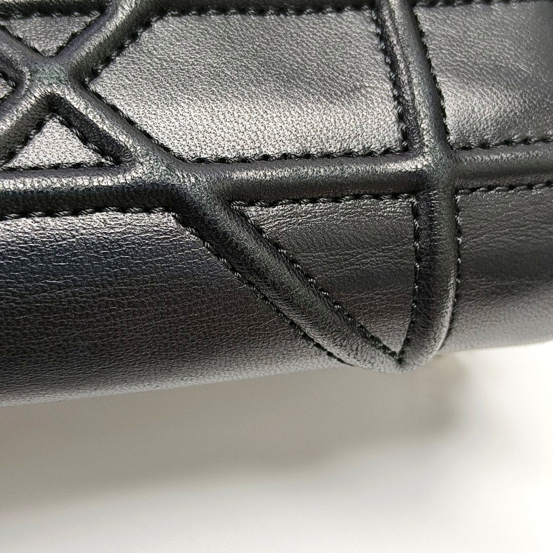 Authenticated pre-owned  Diorama Cannage Calfskin Black - Shoulder Bag at Looply