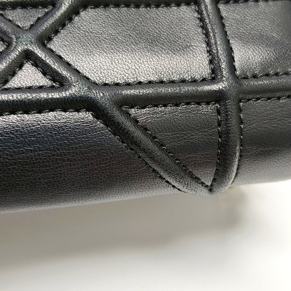 Authenticated pre-owned  Diorama Cannage Calfskin Black - Shoulder Bag at Looply
