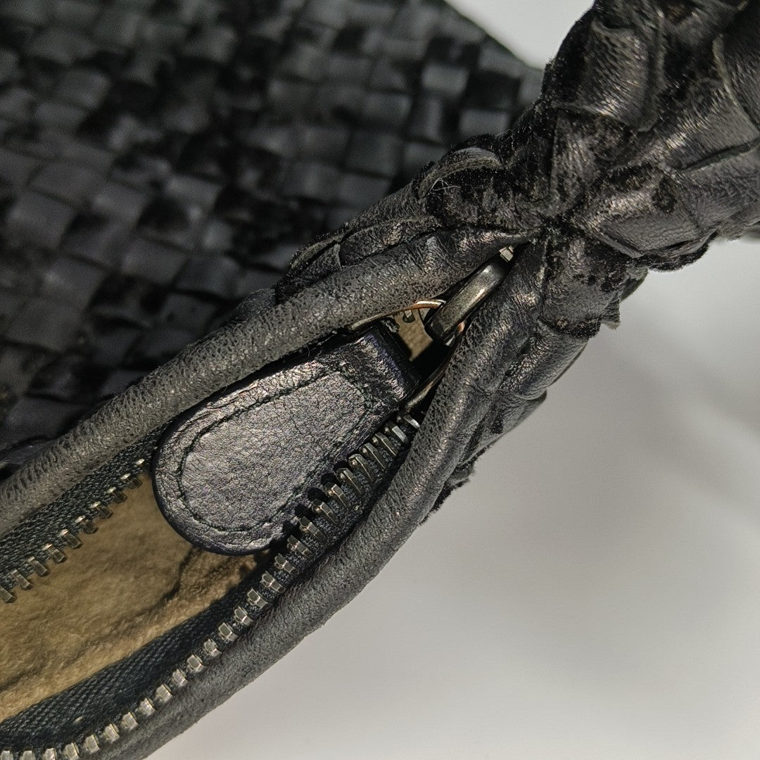 Veneta Lambskin Black