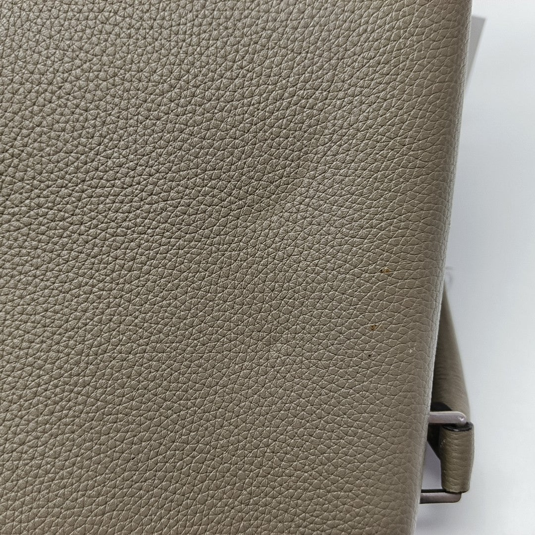 TRAPEZE Small Calfskin Gray
