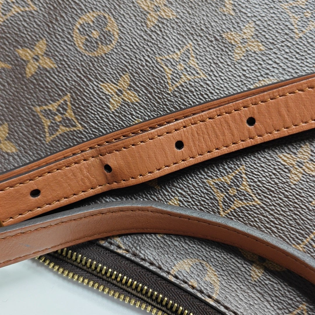 LOOP HOBO Monogram Coated Canvas Brown