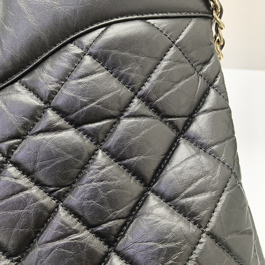 CHANEL 31 Large Quilted Vintage Calf Black