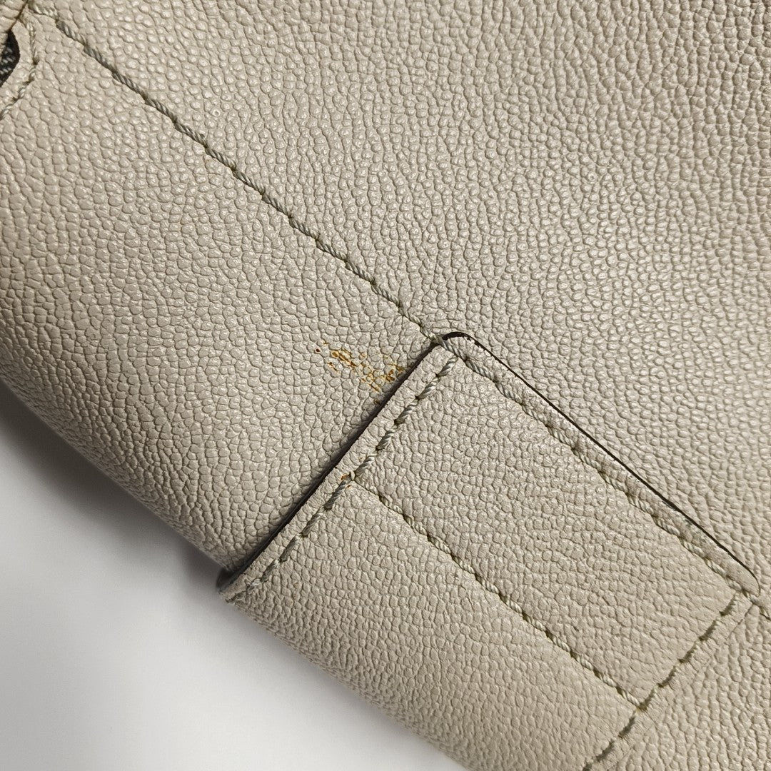 Buckle Calfskin Beige