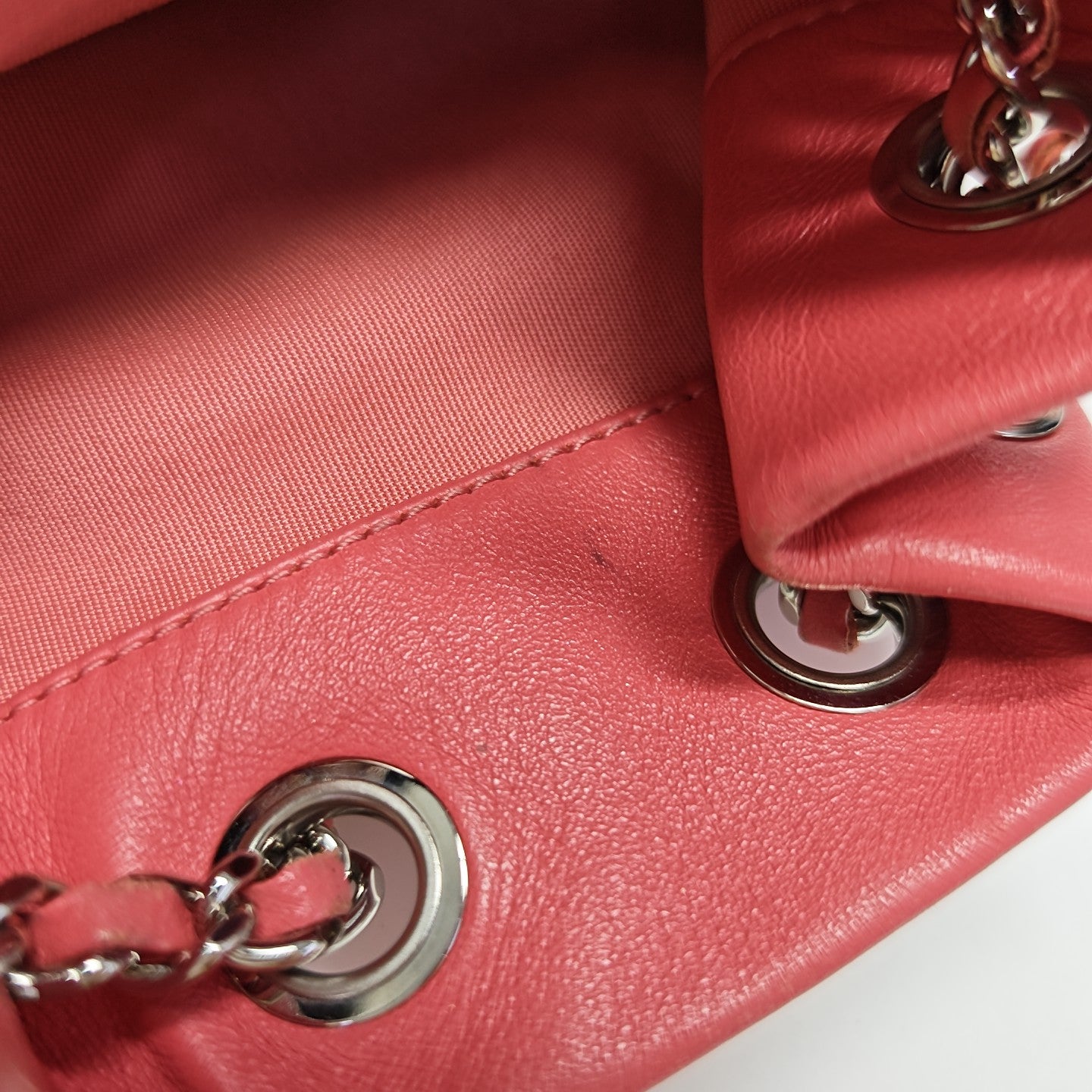 IN SEOUL Quilted Lambskin Red