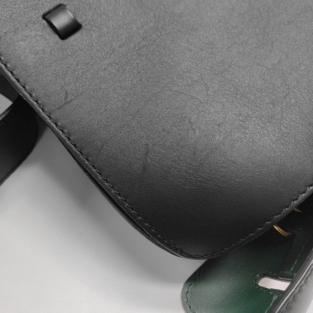 The Bucket Calfskin Black