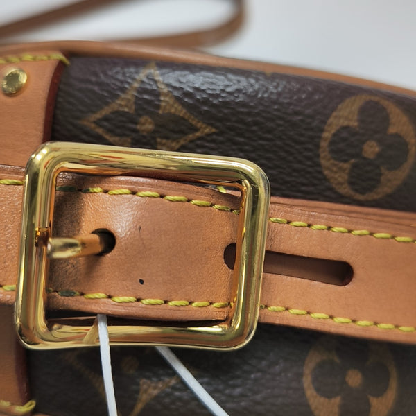 BOITE CHAPEAU PM Monogram Coated Canvas Brown