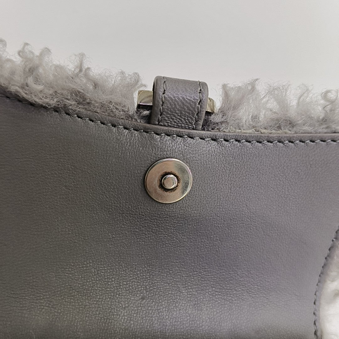 Hourglass Mini Sheepskin Gray