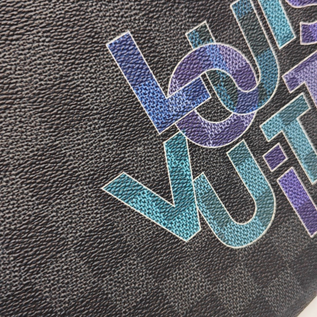 Pochette Voyag MM Damier Graphite Coated Canvas Gray