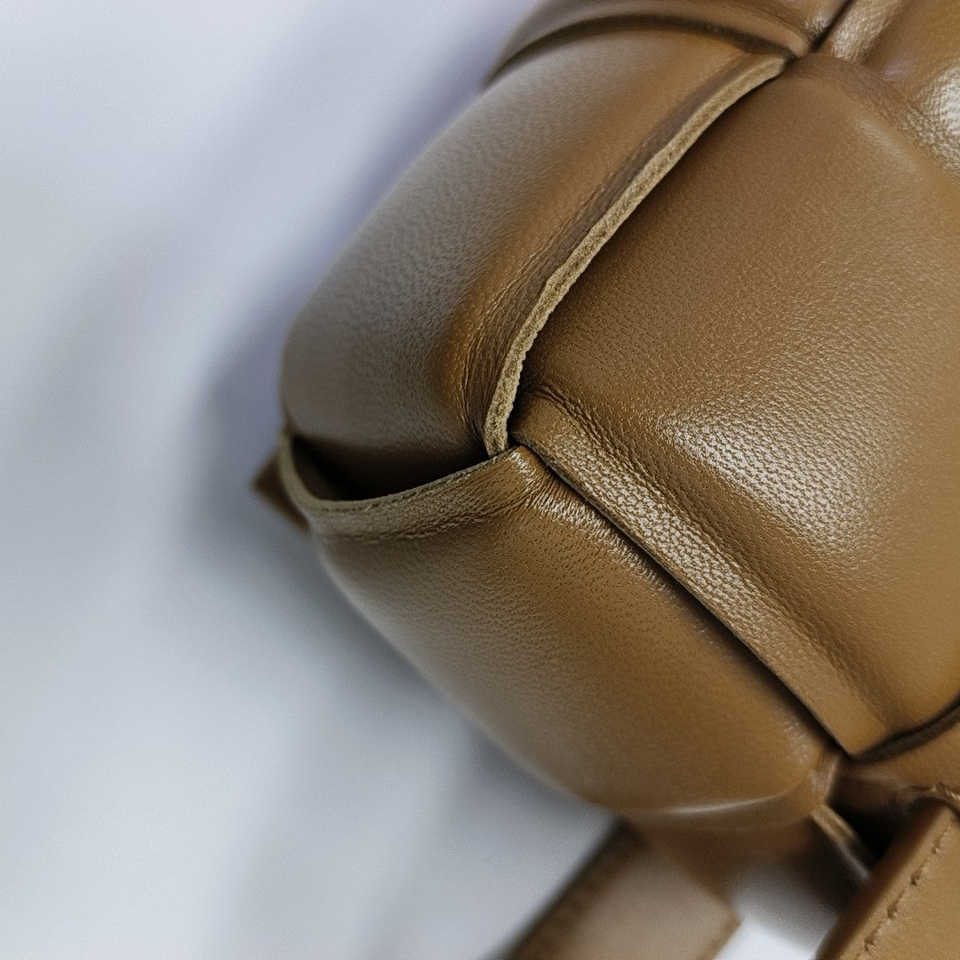 Cassette Small Lambskin Brown