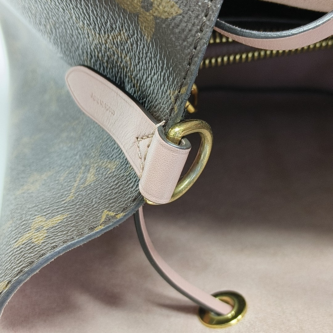 NÉONOÉ MM Monogram Coated Canvas Brown