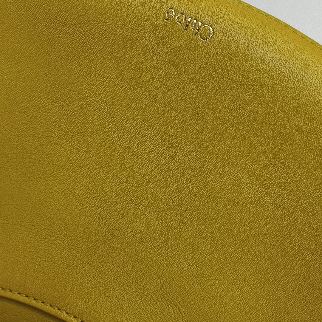 Kiss Small Calfskin Yellow