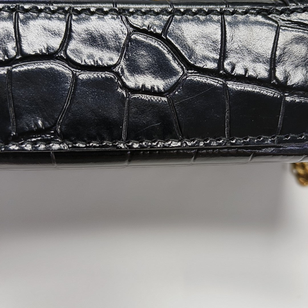 Hourglass Wallet On Chain Small Calfskin Black