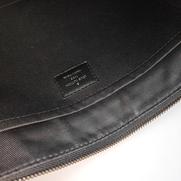 DISCOVERY Monogram Coated Canvas Black