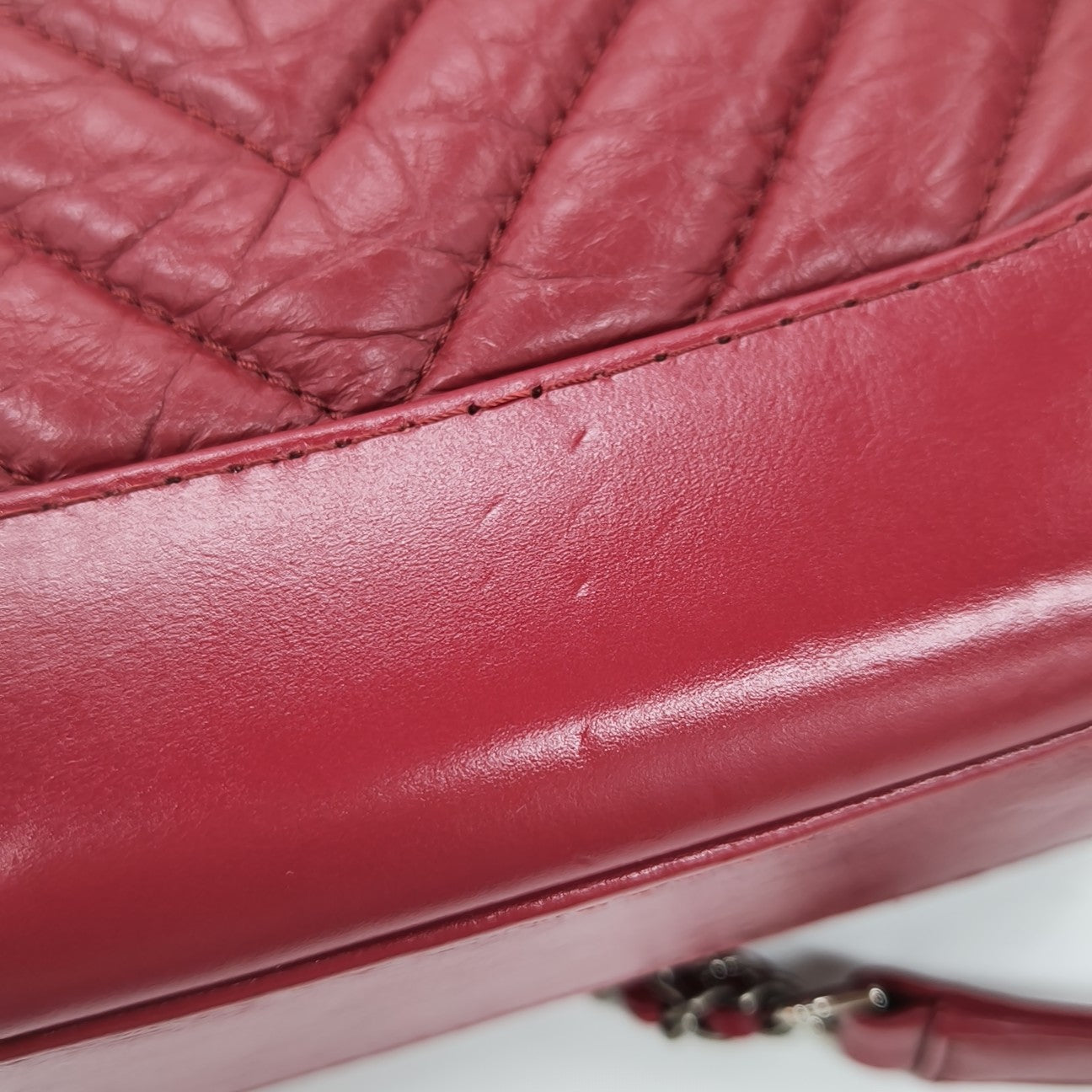 GABRIELLE Small Chevron Calfskin Red