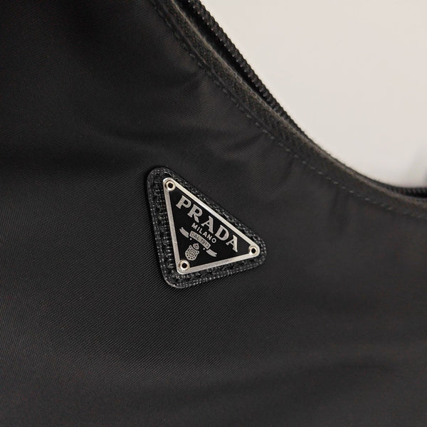 Re-Edition2000 Mini Nylon Black