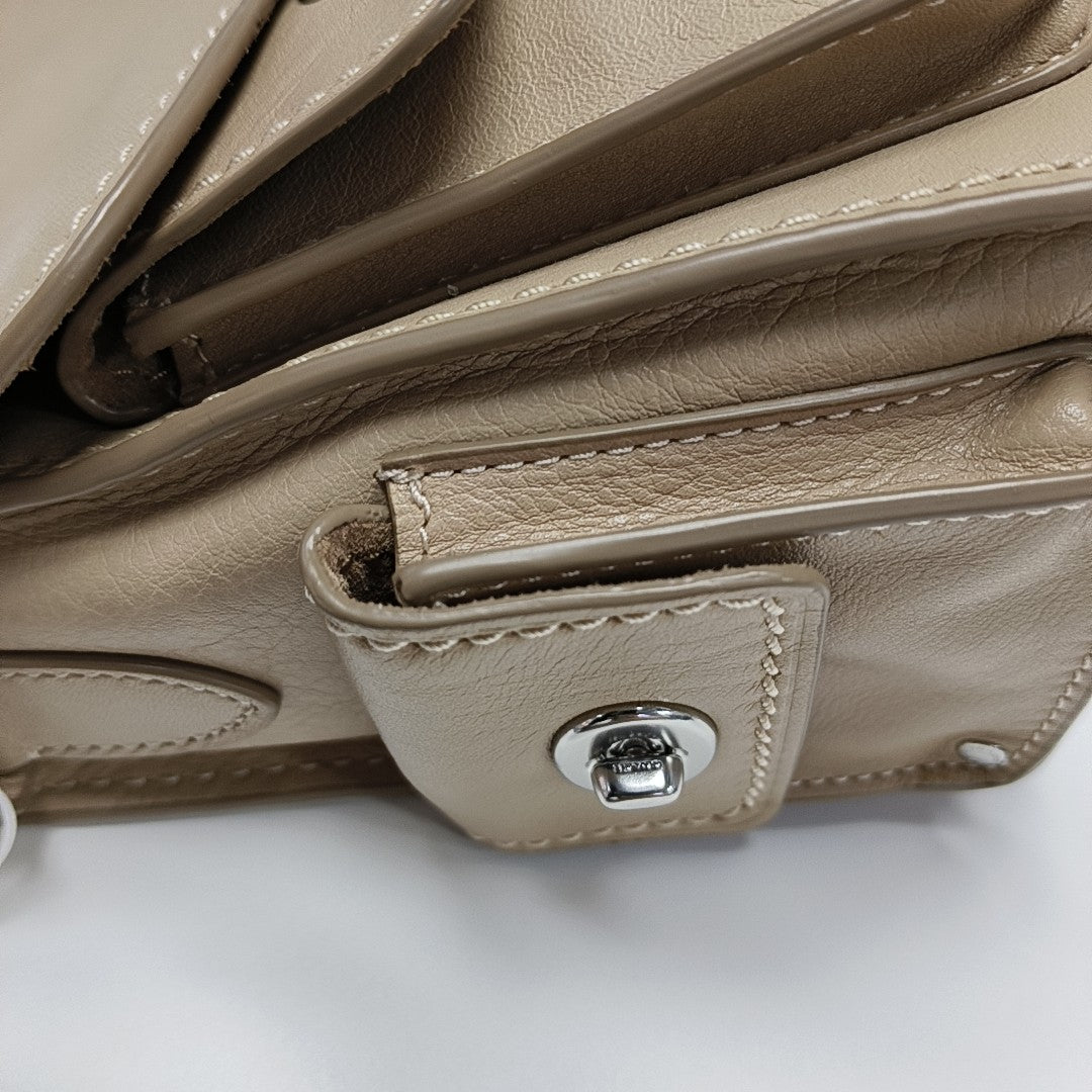 CARGO SOFT TABBY Medium Calfskin Beige