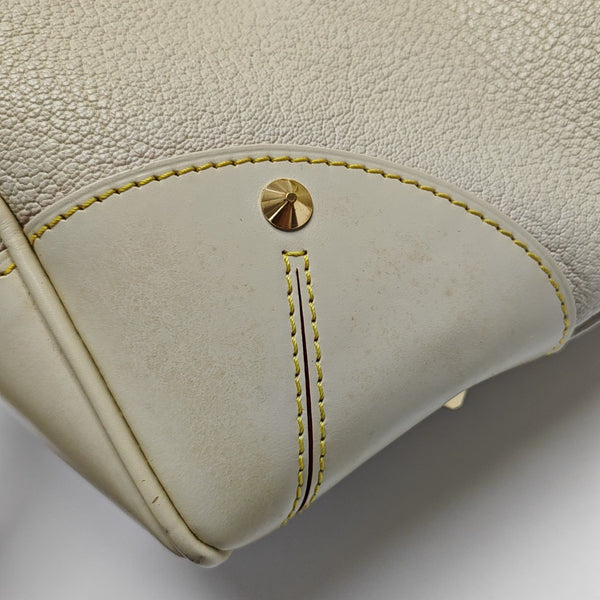 LE MAJESTUEUX Calfskin Beige