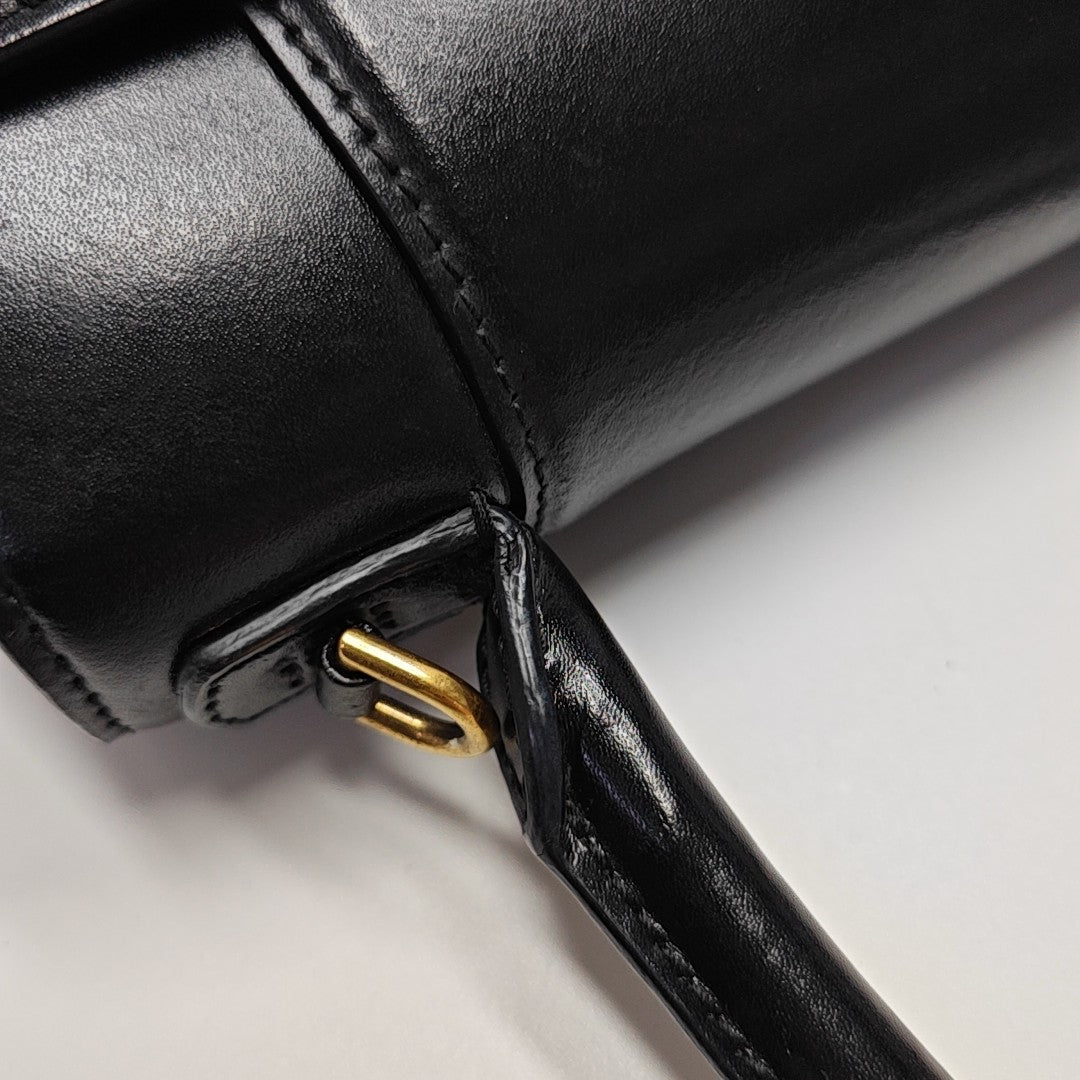 Hourglass S Calfskin Black