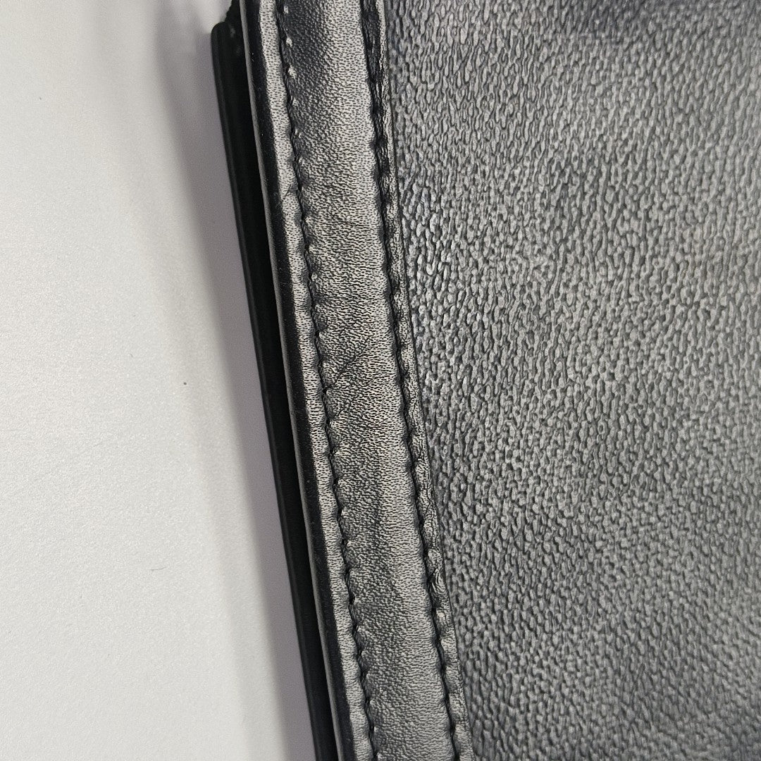 Pochette Voyag MM Damier Graphite Coated Canvas Gray
