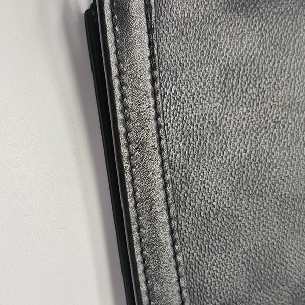 Pochette Voyag MM Damier Graphite Coated Canvas Gray