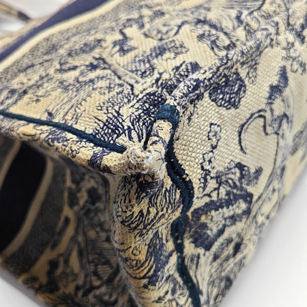 Authenticated pre-owned  Book Tote Large Fabric Blue - Tote Bag at Looply