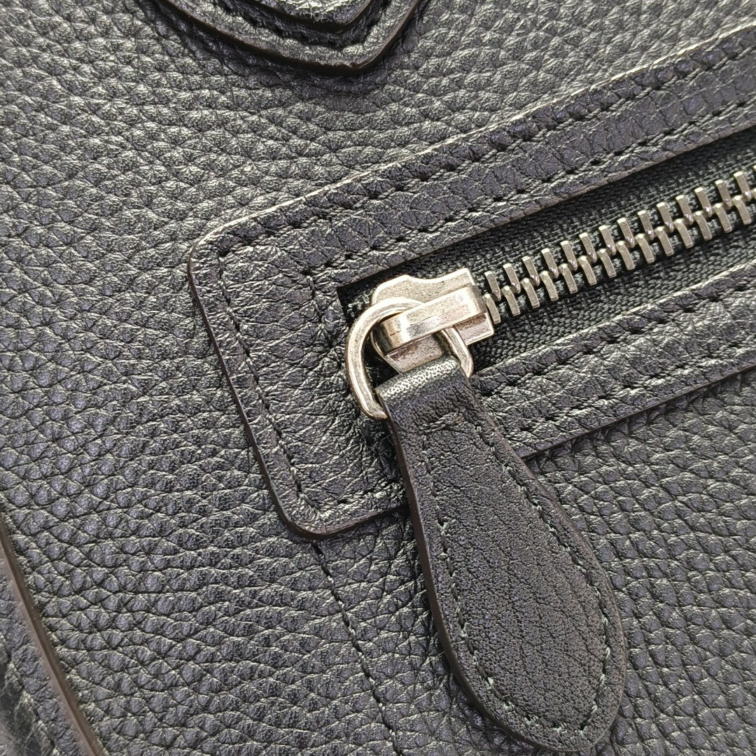 LUGGAGE Calfskin Black