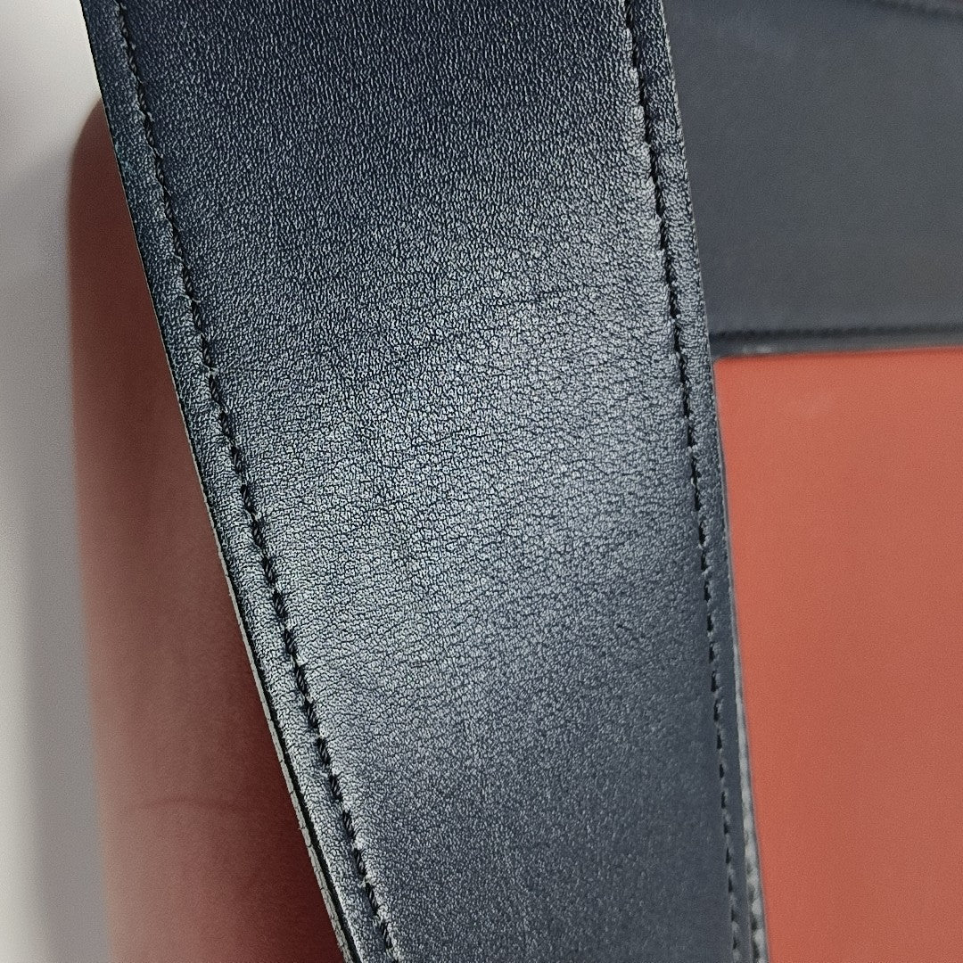 FRAME Medium Calfskin Blue