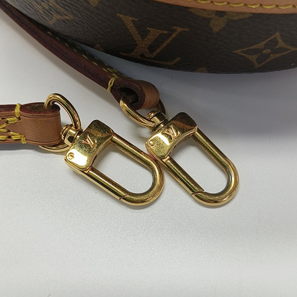BOITE CHAPEAU PM Monogram Coated Canvas Brown