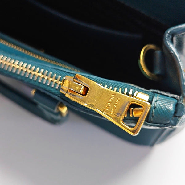 Authenticated pre-owned  Galleria Calfskin Blue - Shoulder Bag at Looply
