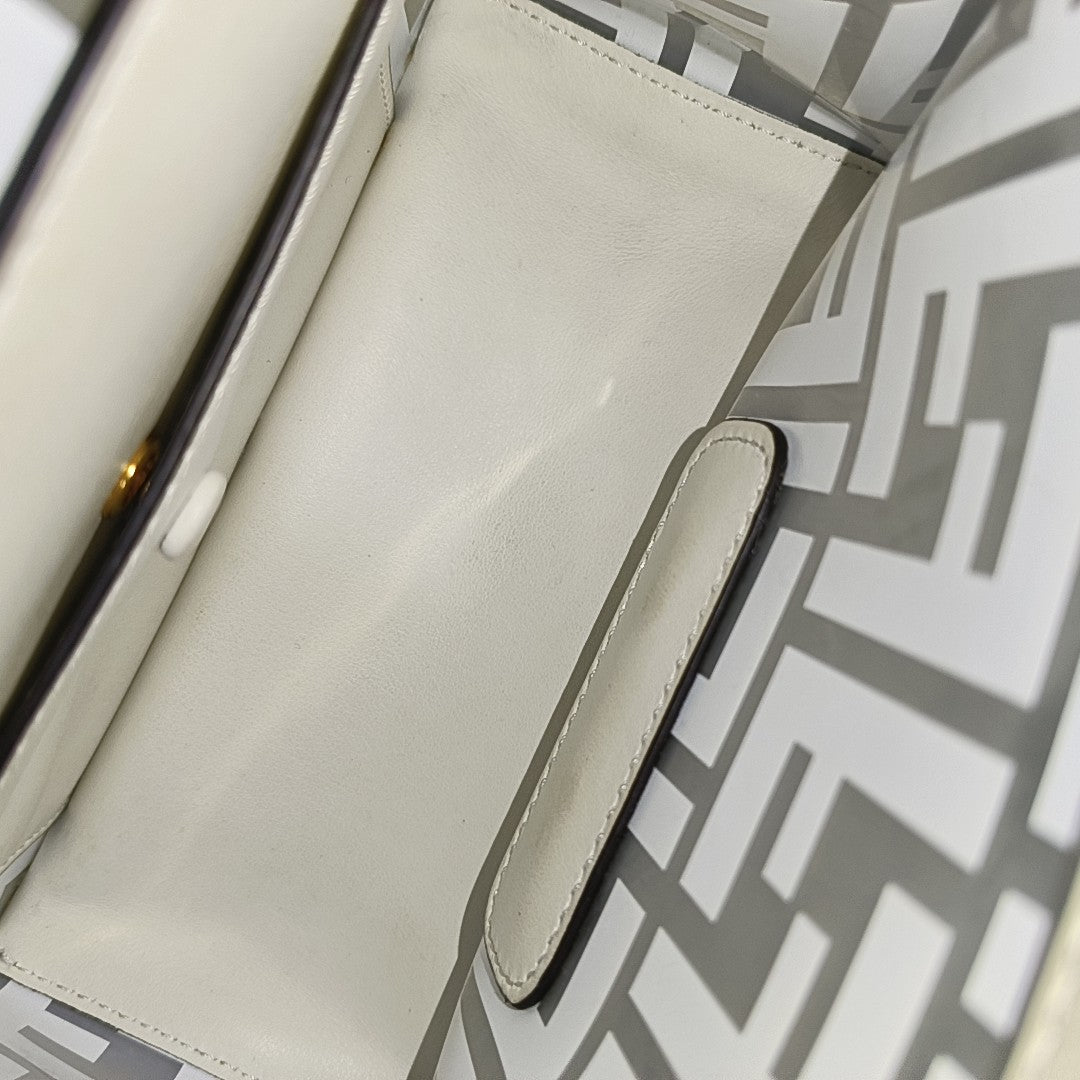 Kan I Mini Calfskin White