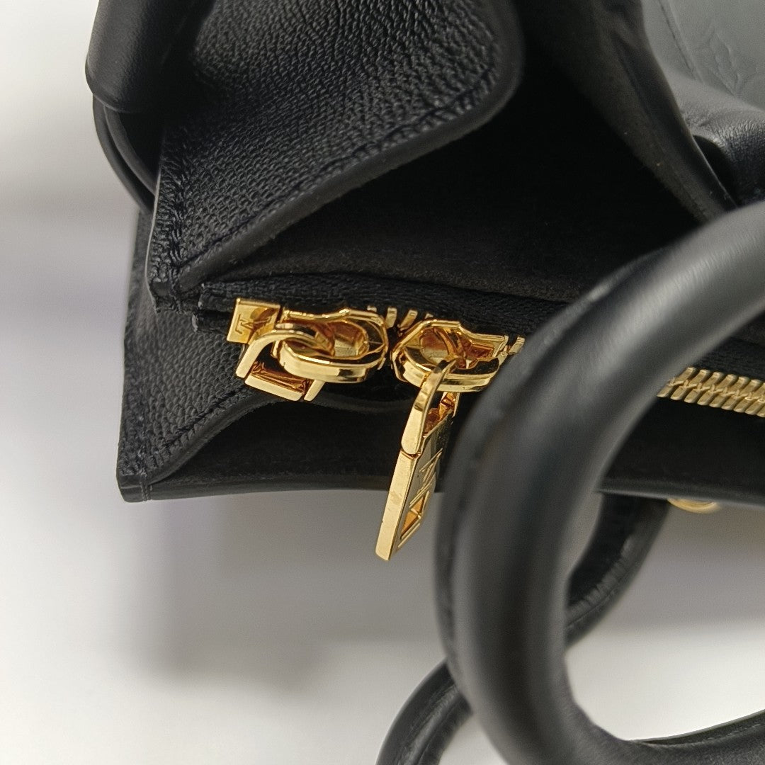 VERY MM Monogram Calfskin Black